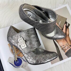 Women's Dereon Carried Away Pewter Croc Embossed Heels Size 8.5